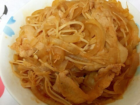 懐かしい味が口に広がる！豚肉とタマネギのケチャ炒め